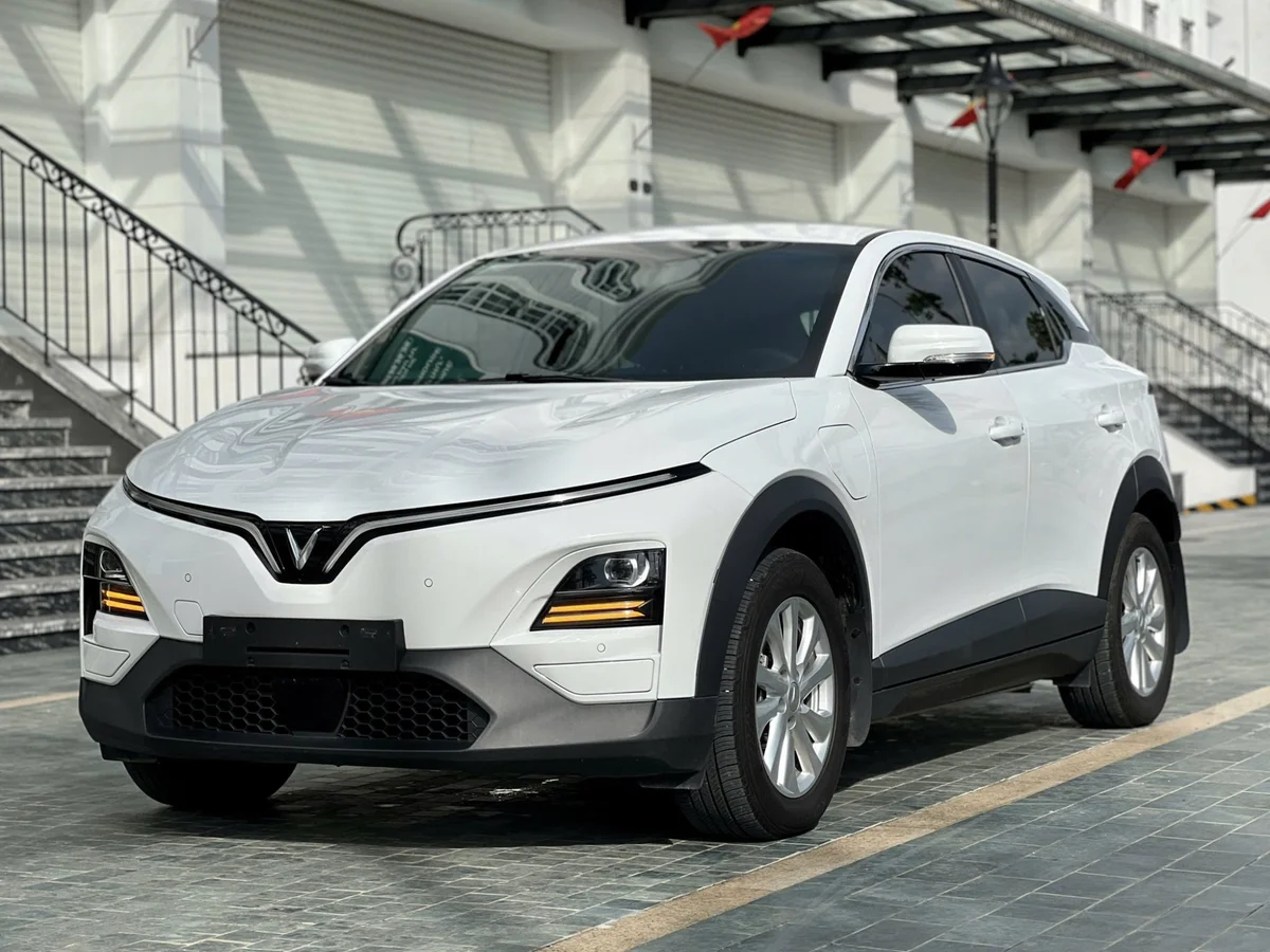 VinFast VF6 Electric — Taxi Cần Thơ 765